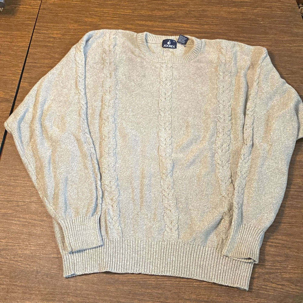Crew neck Large. 100% Cotton Sweater. Cable Knit Gray Jockey International